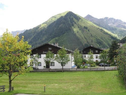 Gastehaus-Pension Caroline Berwang Exteriör bild